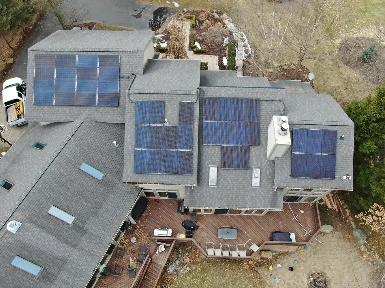 residential-solar-instal-birds-eye-view Residential solar panel install on a large home